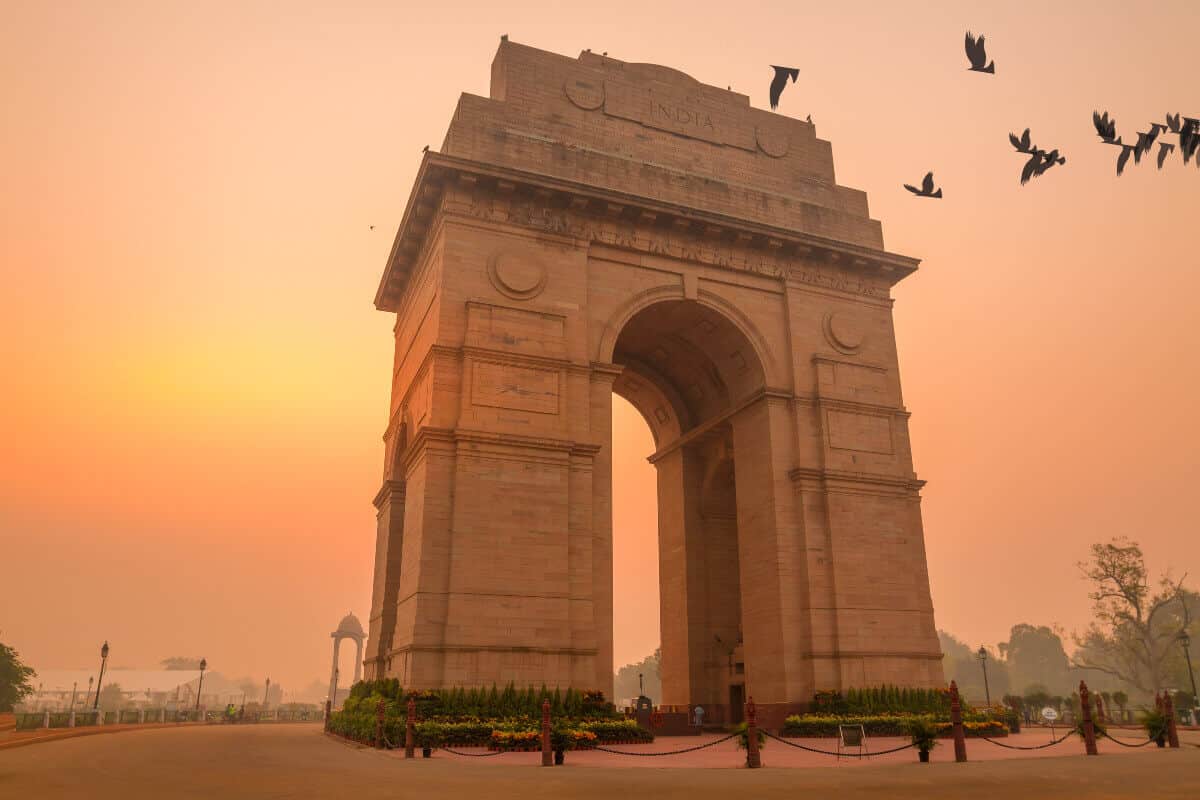 How Much Does an Outstation Taxi Cost in India?